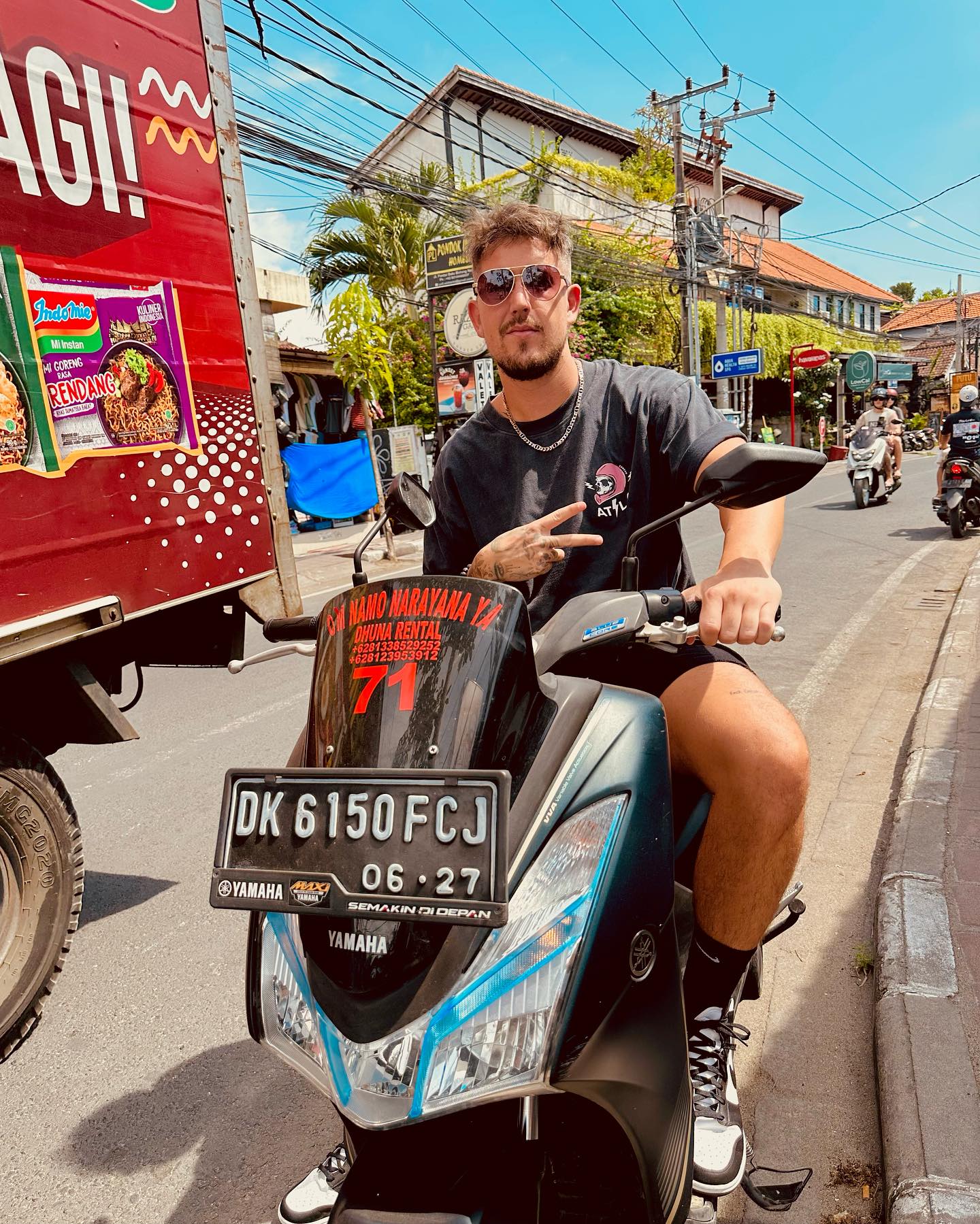 Who Is Ryan Pownall? Age, PillowTalk, Girlfriend & Net Worth Stylo Pops