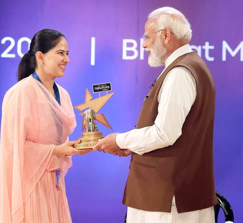 Jaya Kishori with Narendra Modi